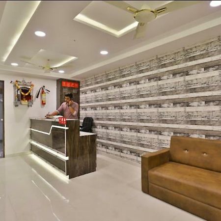 Hotel Pathik Villa Ahmedabad Bagian luar foto